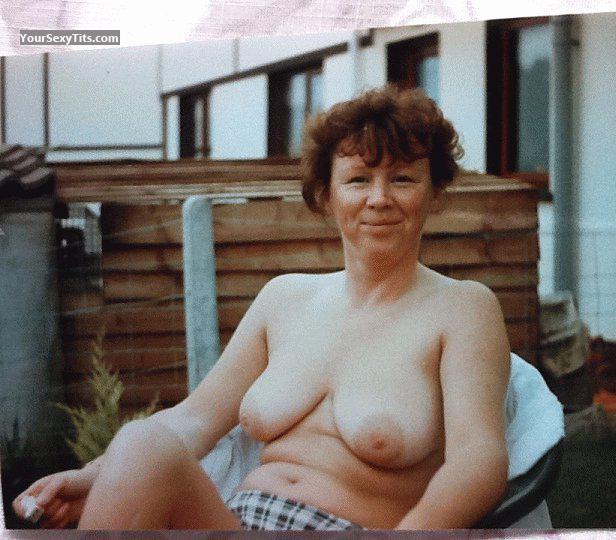 Grosser Busen Topless Mature Wife